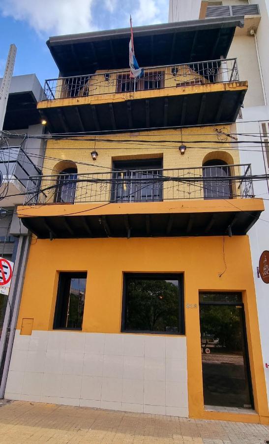 Circo Hostel Асунсьон Экстерьер фото