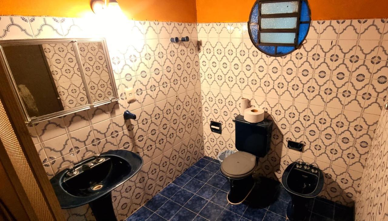 Circo Hostel Асунсьон Экстерьер фото